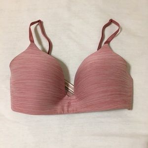 Victoria Secret 32D no wire